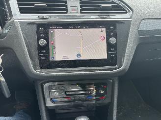Volkswagen Tiguan 1.5 AUTOMAAT 150 PK NAVI CLIMA CAMERA VIR DASHBOARD LED TREKHAAK B.J 2024 picture 15