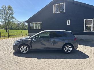 Volkswagen Golf 8 TSI 110 PK NAVI CLIMA CAMERA LED PDC PRIVACY GLASS B.J 04-2023 picture 7