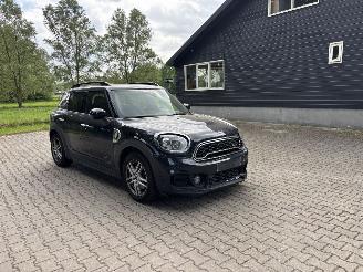 Unfallwagen Mini Countryman COOPER SPORT HYBRIDE PLUG IN SE 4AWD AUTOMAAT NAVI CLIMA LEER LED PDC STOELVERW B.J 12-2019 2019/12