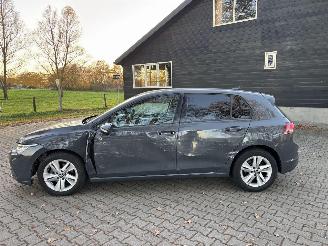 Volkswagen Golf 8 TSI 110 PK NAVI CLIMA CAMERA LED PDC PRIVACY GLASS B.J 04-2023 picture 21