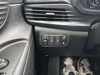Hyundai I-20 AUTOMAAT 100 PK PREMIUM SPORT BOSE NAVI CLIMA CAMERA LED B.J 12-2024 picture 16