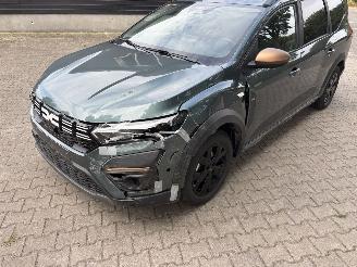 Dacia Jogger 1.6 HYBRIDE AUTOMAAT EXTREEM 5 P NAVI CLIMA CAMERA TREKHAAK B.J 2025 picture 18