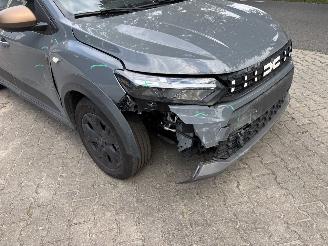 Dacia Jogger 1.8 HYBRIDE AUTOMAAT 7 PERS EXTREEM NAVI CLIMA CAMERA CRUISE LED B.J 04-2026 picture 19