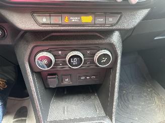 Dacia Jogger 1.8 HYBRIDE AUTOMAAT 7 PERS EXTREEM NAVI CLIMA CAMERA CRUISE LED B.J 04-2026 picture 18