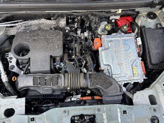 Dacia Duster AUTOMAAT 1.6 HYBRIDE NAVI CLIMA CAMERA PDC LED B.J 12-2024 picture 20