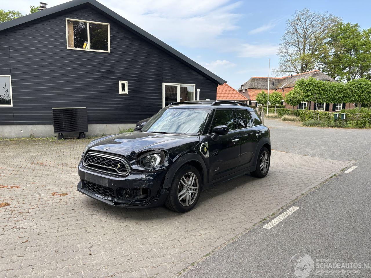 Mini Countryman COOPER SPORT HYBRIDE PLUG IN SE 4AWD AUTOMAAT NAVI CLIMA LEER LED PDC STOELVERW B.J 12-2019