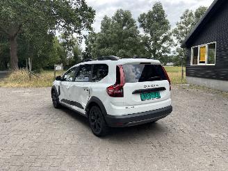 Dacia Jogger EXTREEM 110 PK NAVI CLIMA CAMERA 5 P B.J 06-2024 picture 3