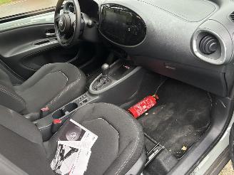 Toyota Aygo X HYBRIDE AUTOMAAT CABRIODAK FULL OPTIONS B.J 2026 UNIEKE UITVOERING picture 9