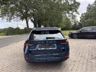 Skoda Octavia AUTOMAAT HYBRIDE NAVI CLIMA VIRT DASH CAMERA TREKHAAK LED B.J 12-2024 picture 6