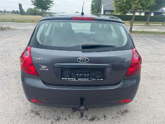 Kia Cee d  picture 6