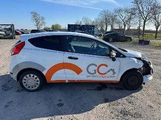 Ford Fiesta  picture 4
