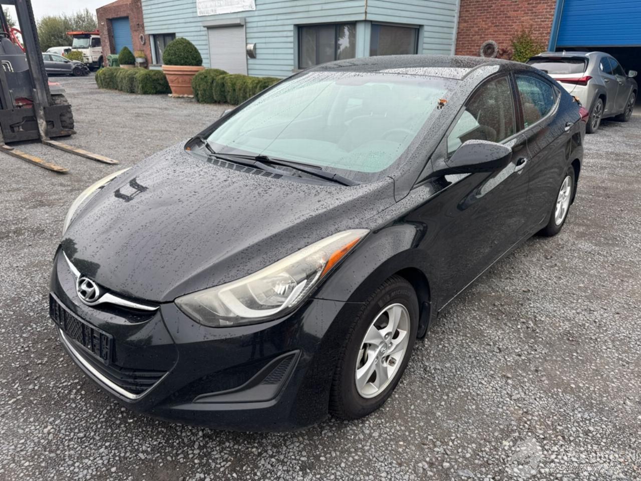Hyundai Elantra 