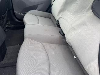 Hyundai Elantra  picture 25