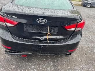 Hyundai Elantra  picture 10