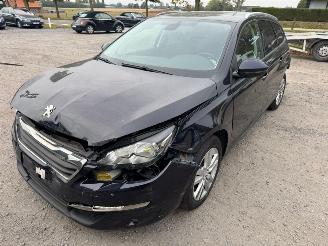 uszkodzony samochody osobowe Peugeot 308 II SW ALLURE 2017/2