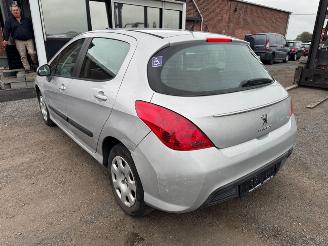 Peugeot 308  picture 7