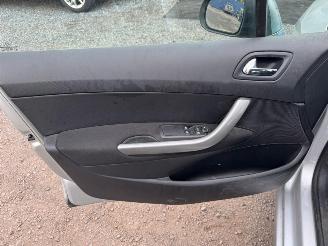 Peugeot 308  picture 9