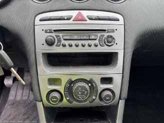 Peugeot 308  picture 14