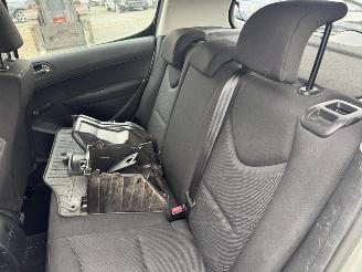 Peugeot 308  picture 16