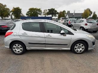 Peugeot 308  picture 4