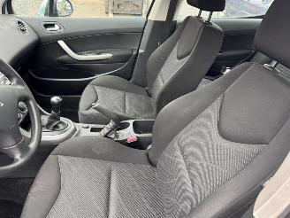 Peugeot 308  picture 11