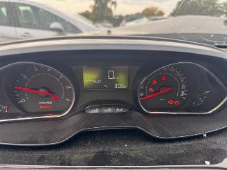 Peugeot 208 I  ACTIVE picture 16