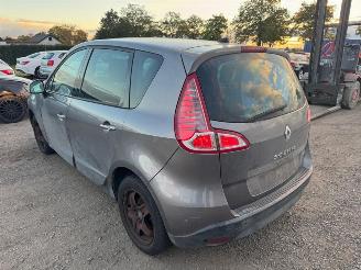 Renault Scenic  picture 7