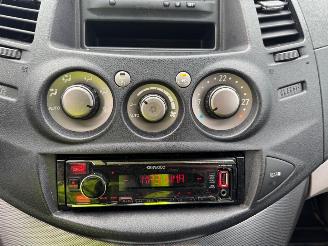 Mitsubishi Grandis  picture 19