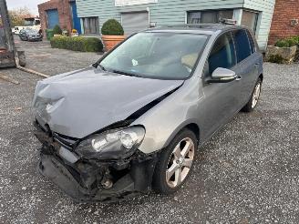 Voiture accidenté Volkswagen Golf  2011/9