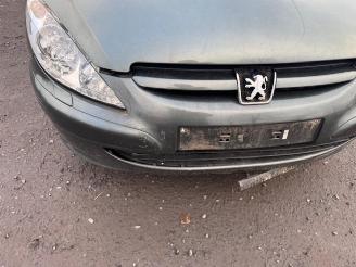 Peugeot 307 CC picture 12