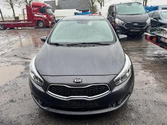 Damaged car Kia Cee d CEEÂ´D LOUNGE 2012/9