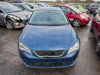 uszkodzony samochody osobowe Seat Leon REFERENCE 2015/4