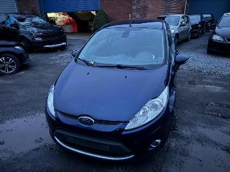 Damaged car Ford Fiesta TITANIUM 2011/4