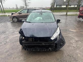 Damaged car Ford Fiesta TITANIUM ECONETIC 2013/11