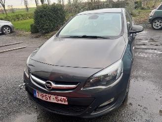 Schadeauto Opel Astra  2014/5