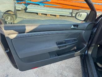 Volkswagen Golf  picture 16