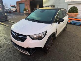krockskadad bil auto Opel Crossland  2019/6
