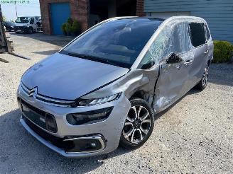 krockskadad bil auto Citroën C4 SPACETOURER 2019/5