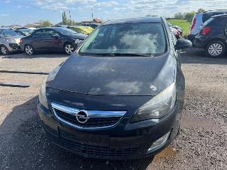 Avarii autoturisme Opel Astra J  ACTIVE 2013/1