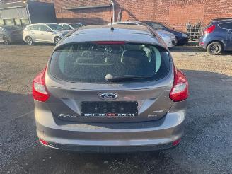 Ford Focus TREND picture 5