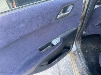 Honda Fr-v  picture 18