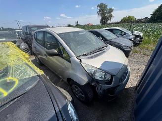 Damaged car Kia Venga  2010/7