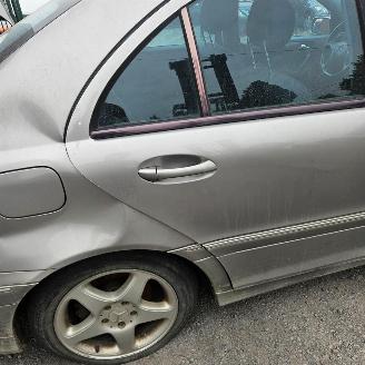 Mercedes C-klasse C 200 CDI BERLINE picture 21
