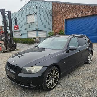 Voiture accidenté BMW 3-serie 318I 2008/2