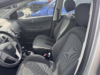 Hyundai I-20 COMFORT picture 13