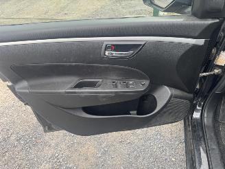 Suzuki Swift  picture 12