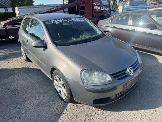 Auto incidentate Volkswagen Golf V 2004/3