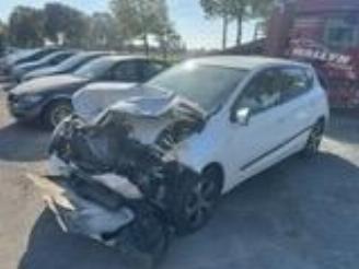 Nissan Pulsar  picture 5