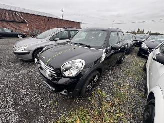 uszkodzony samochody osobowe Mini Countryman  2013/2