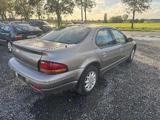 Chrysler Stratus  picture 3
